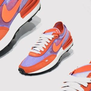 NIKE Women’s Waffle One in "Team Orange"